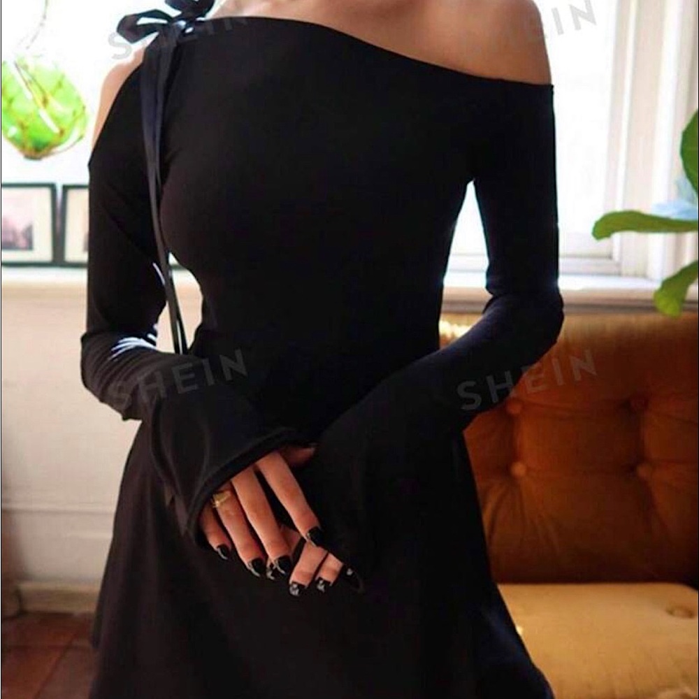 Off Shoulder Bow Dress